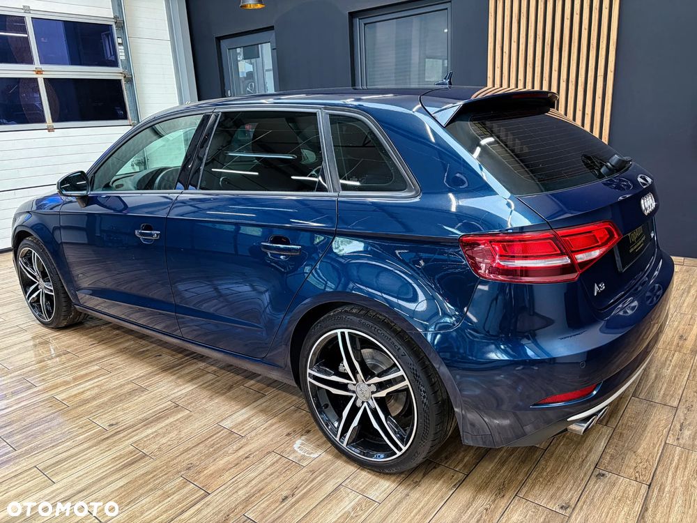 Audi A3 Sportback 2.0 TDI (clean diesel) Ambiente - 11