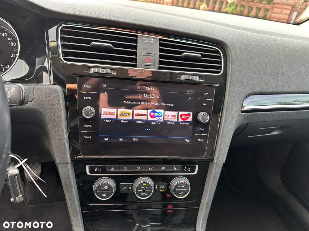 Volkswagen Golf - 12
