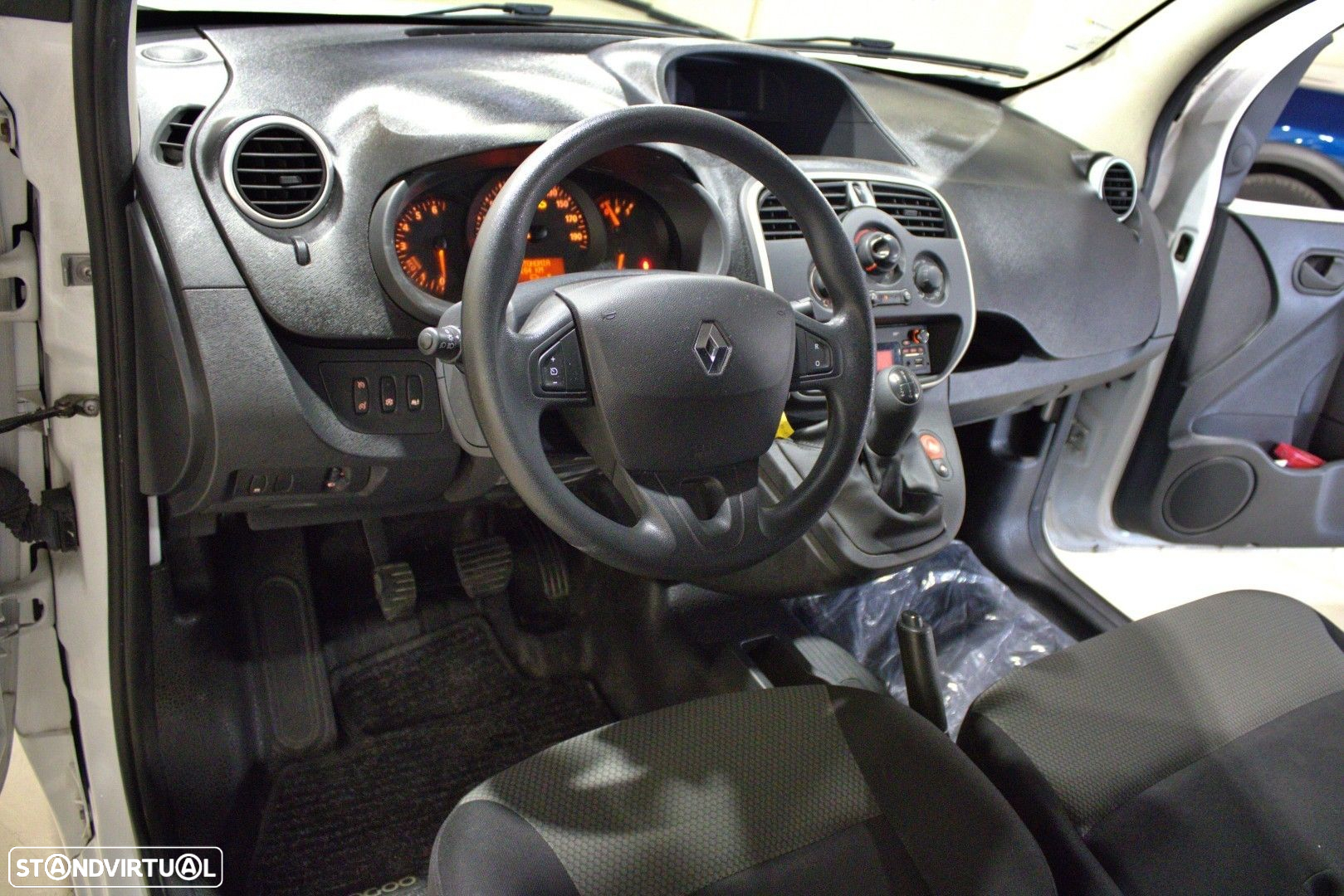 Renault Kangoo 1.5 dCi Compact Business S/S 3L - 17