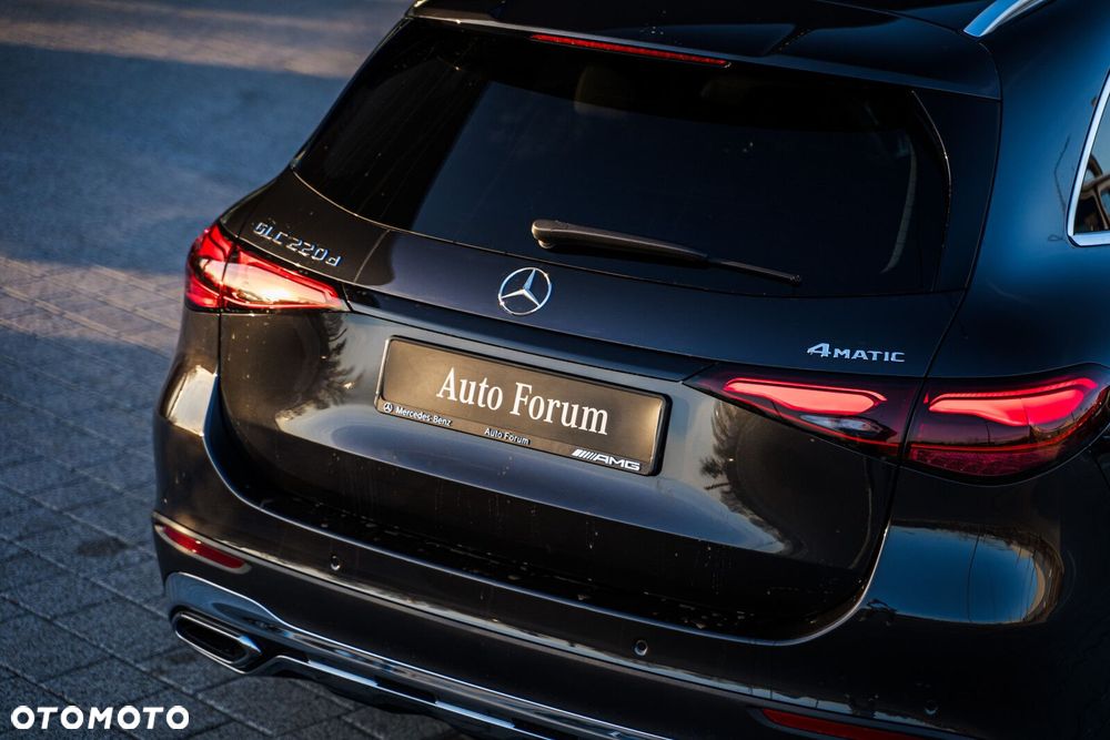 Mercedes-Benz GLC - 9