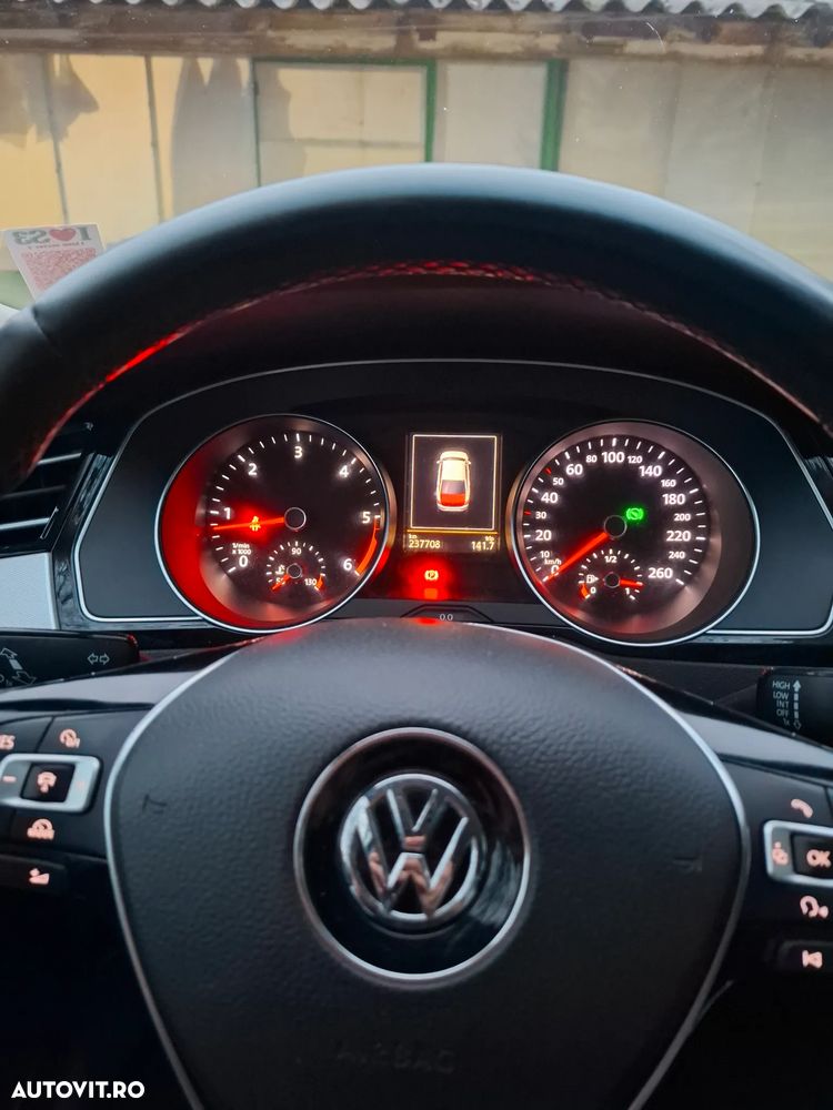 Volkswagen Passat 2.0 TDI DSG 4Motion Highline - 12