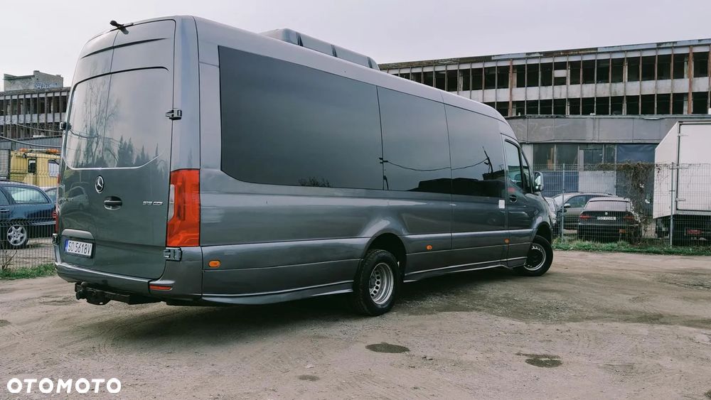 Mercedes-Benz Sprinter - 5