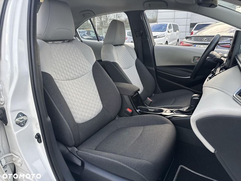 Toyota Corolla 1.8 Hybrid Comfort - 22