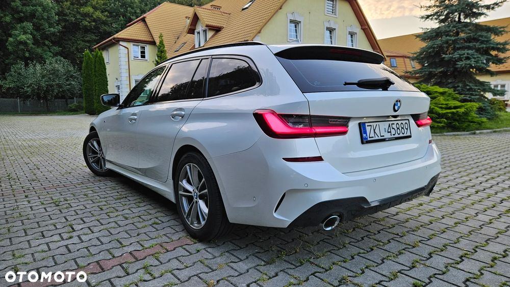 BMW Seria 3 320d xDrive Edition M Sport Shadow - 4