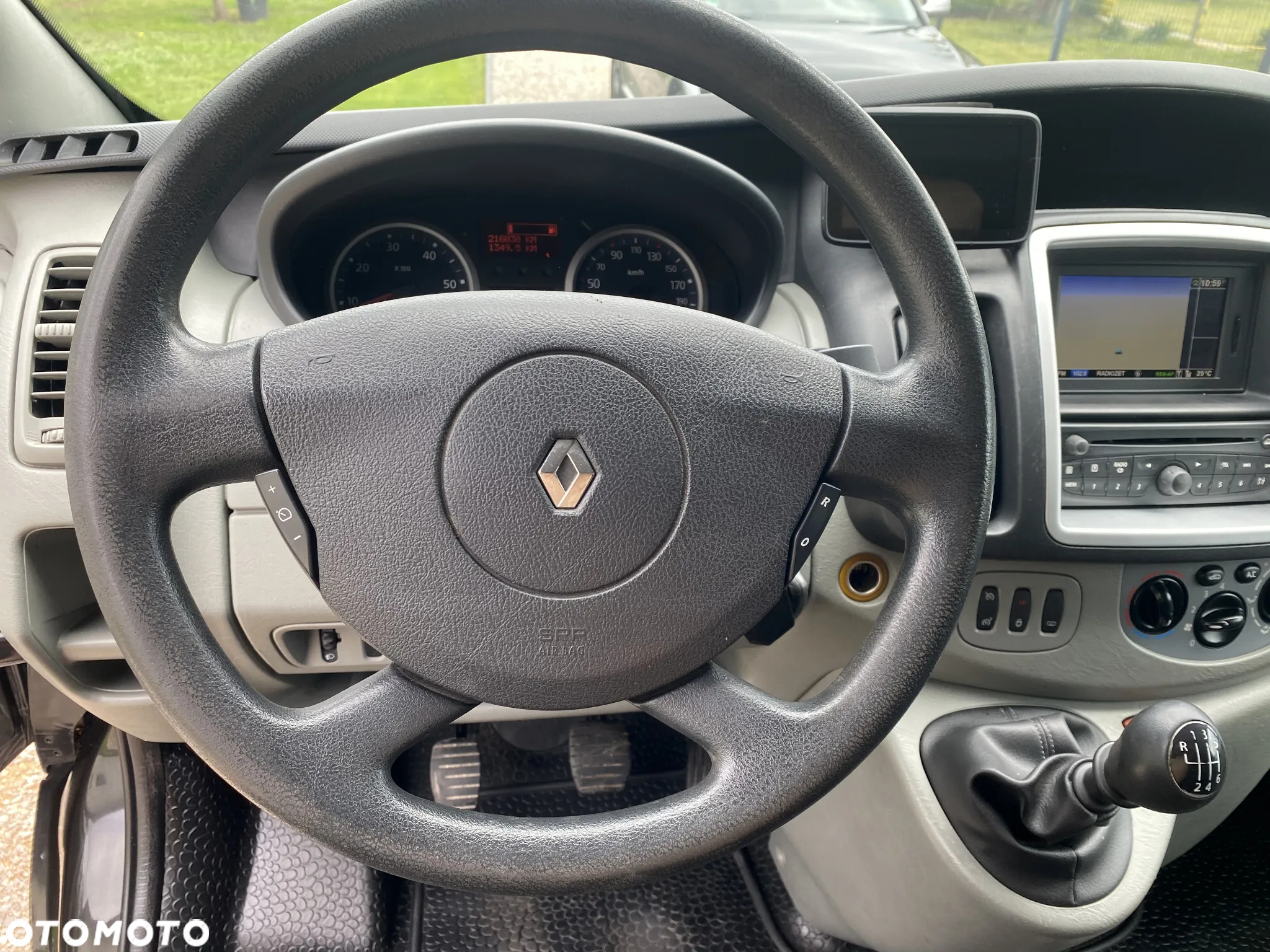 Renault TRAFIC - 10