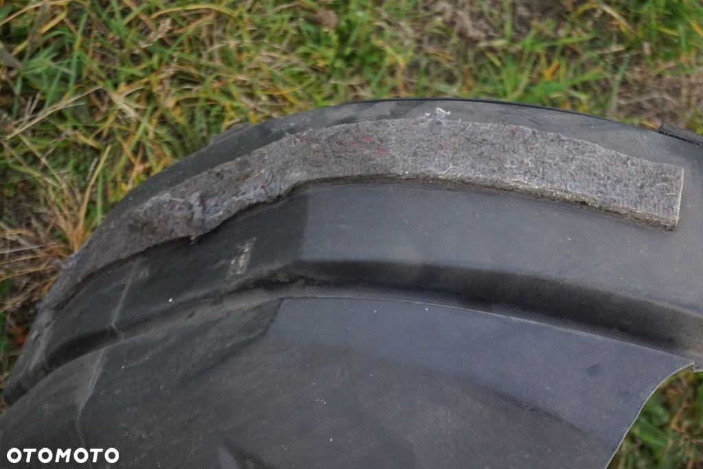 Nadkole lewe przednie Ford Fiesta MK7 8A61-16115-AD - 4
