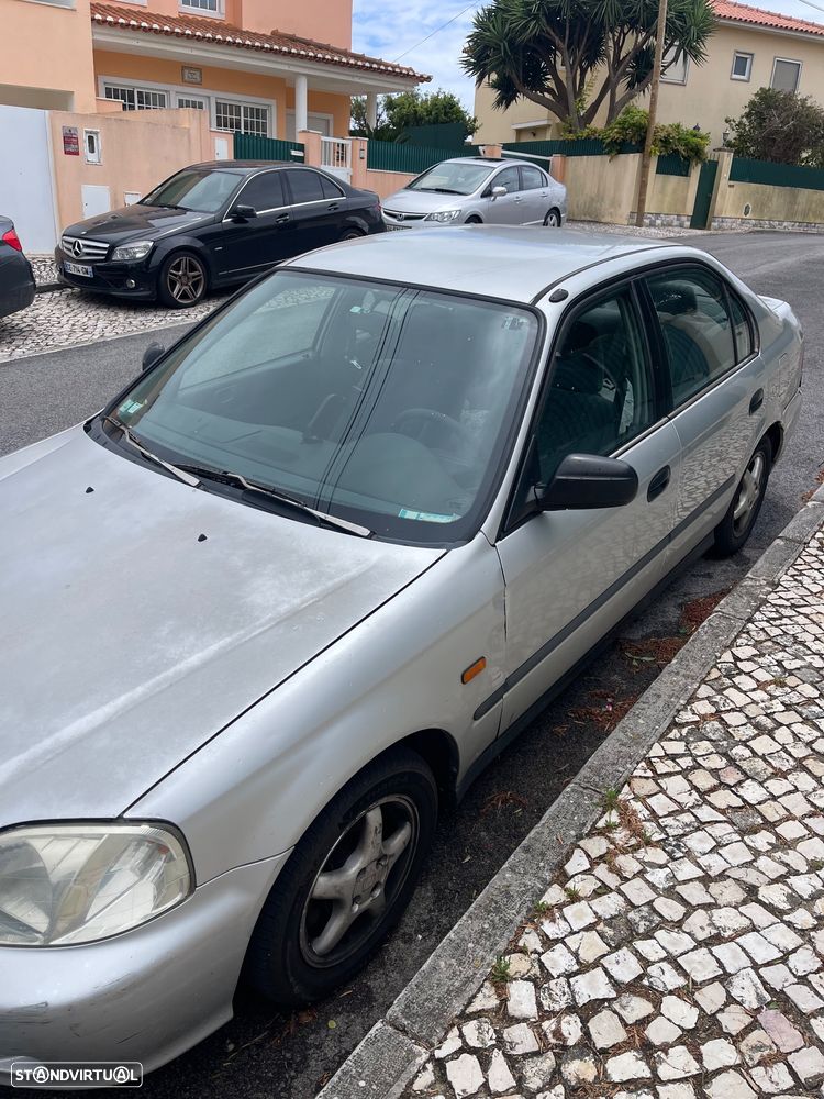 Honda Civic 1.5i LS - 7
