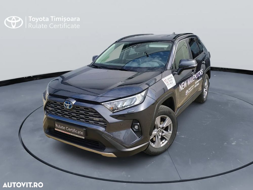 Toyota RAV4 - 1