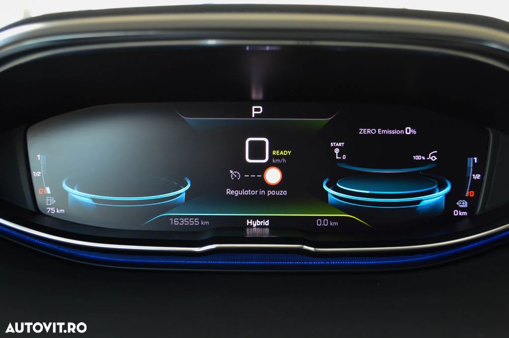 Peugeot 3008 PHEV 300 EAT8 4X4 Allure Pack - 22