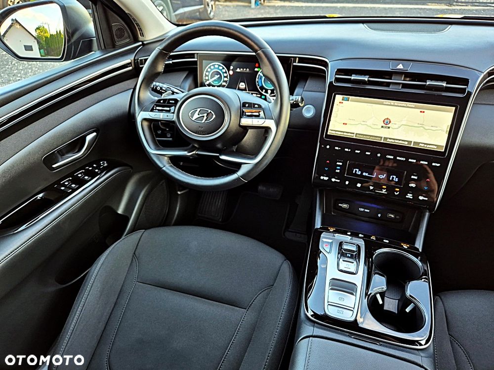 Hyundai Tucson 1.6 T-GDi HEV Executive 2WD - 19