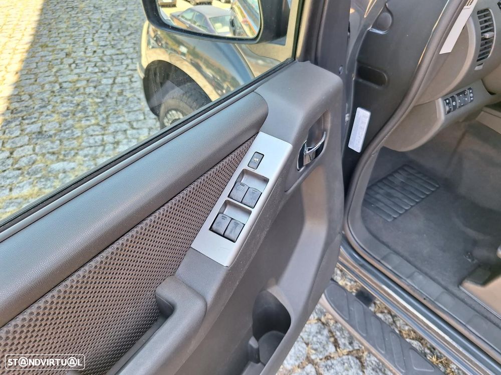 Nissan Navara 2.5 dCi CD SE Comfort - 12