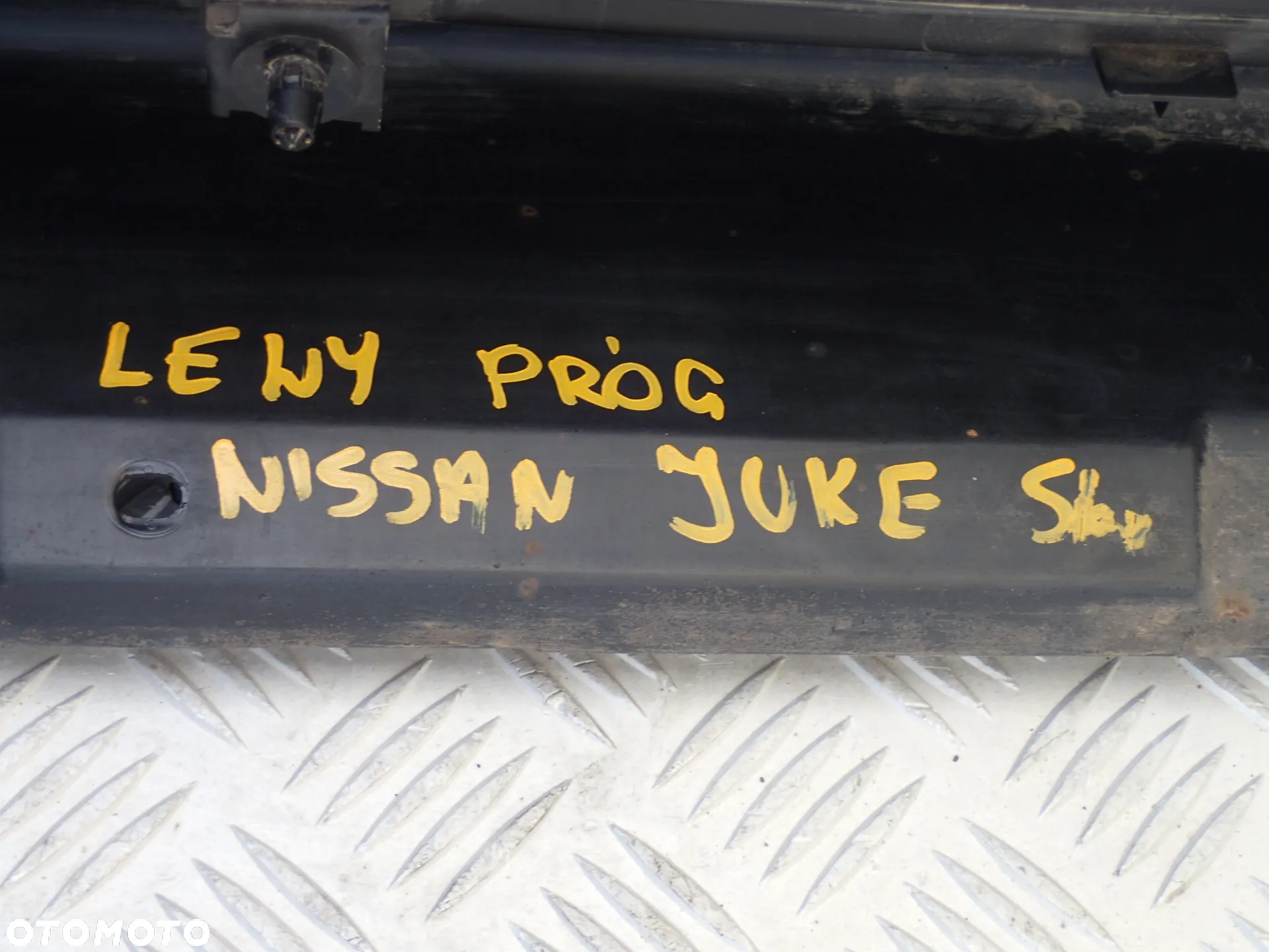 LISTWA PROGOWA LEWA NISSAN JUKE 76851 1KA6A - 9