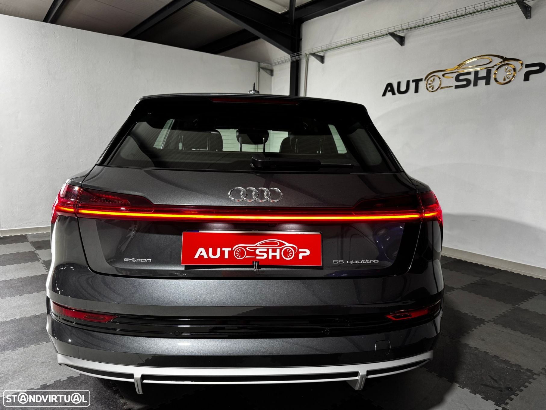 Audi e-tron 55 quattro S line - 42