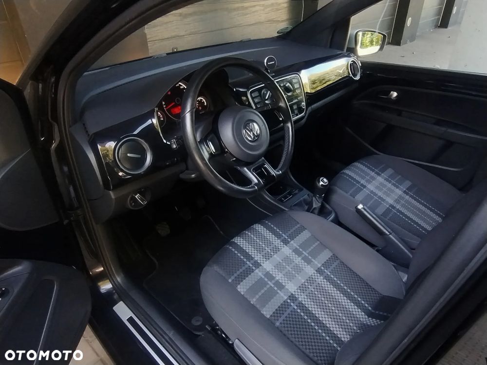 Volkswagen up! club - 5