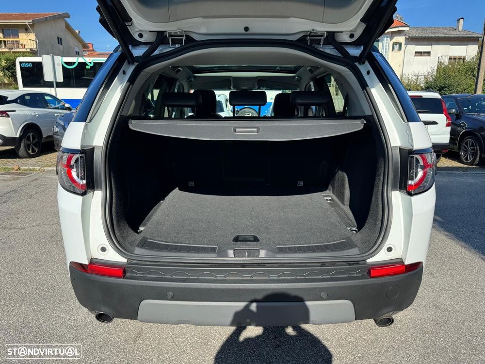 Land Rover Discovery Sport 2.0 eD4 HSE Luxury - 12