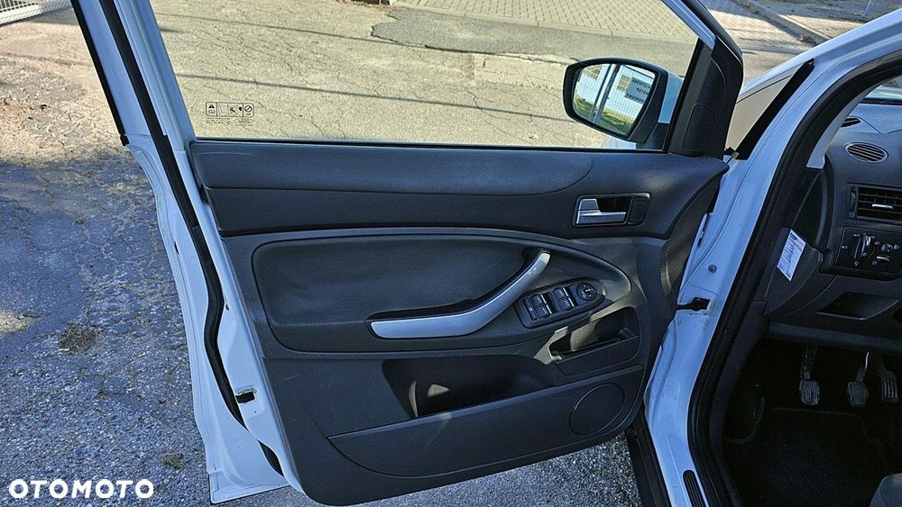 Ford Kuga 2.0 TDCi Titanium - 5