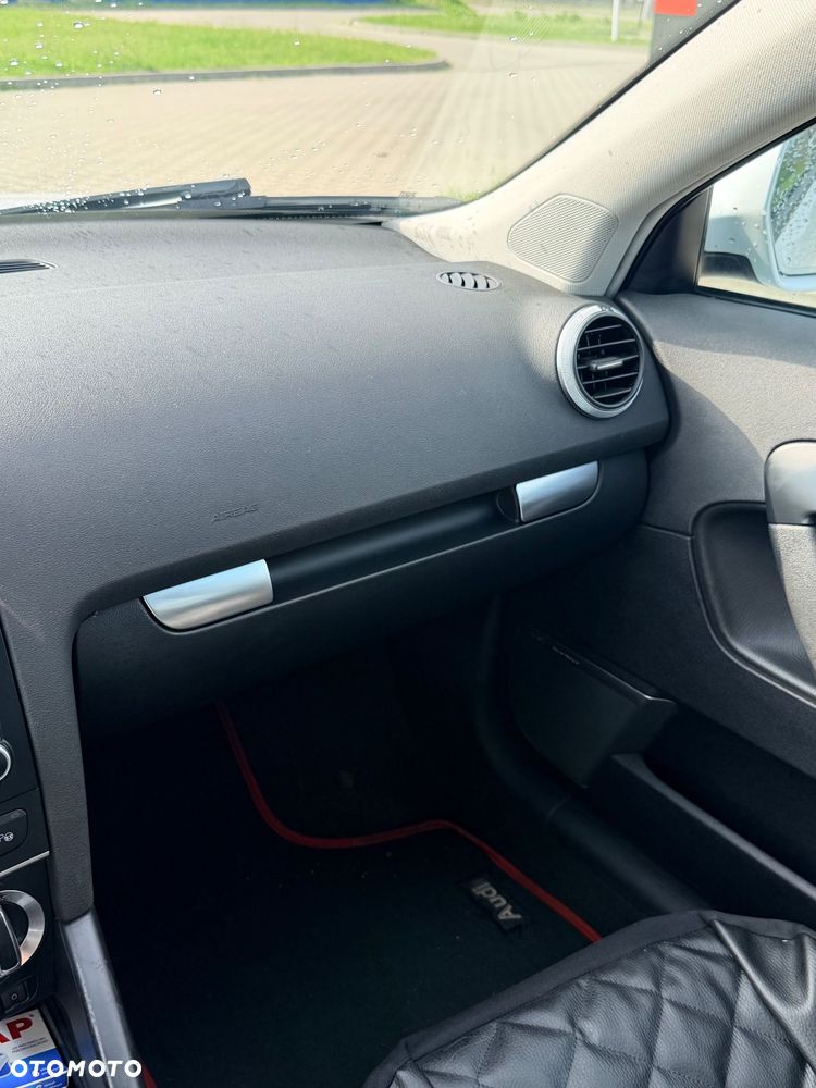Audi A3 Sportback 2.0 TDI Ambiente - 12