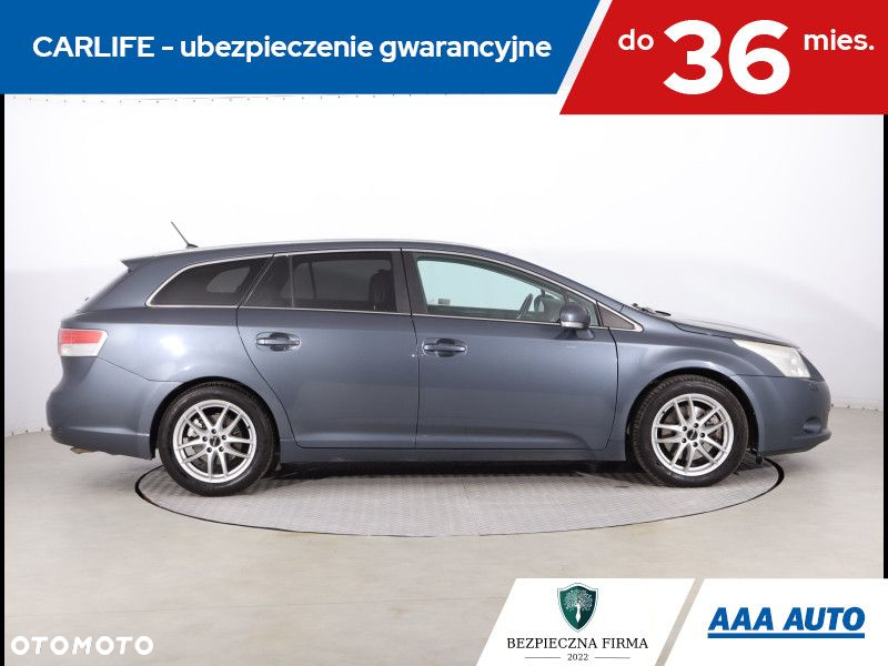 Toyota Avensis - 7