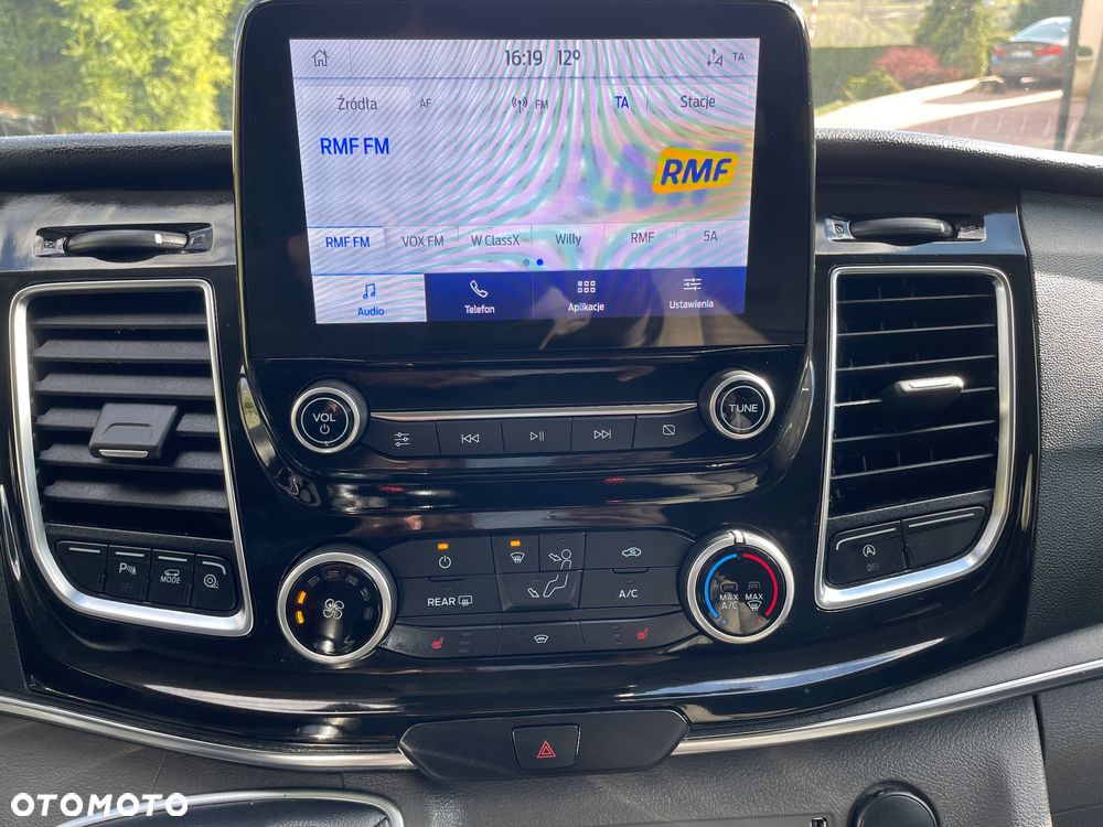 Ford Tourneo Custom 2.0 EcoBlue L2 Titanium - 12