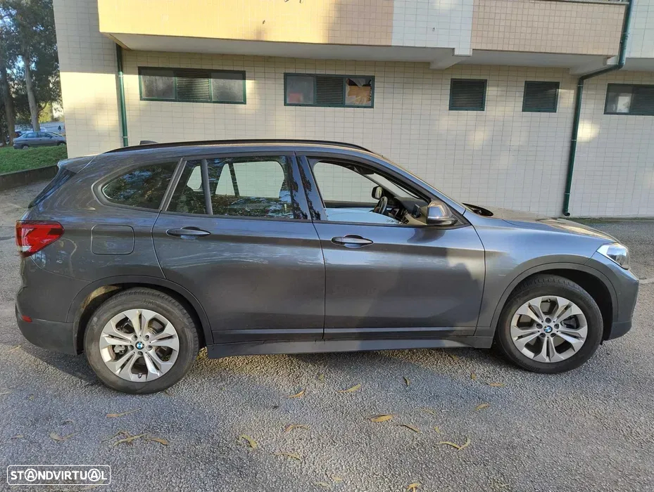 BMW X1 25 e xDrive Corporate Edition - 5