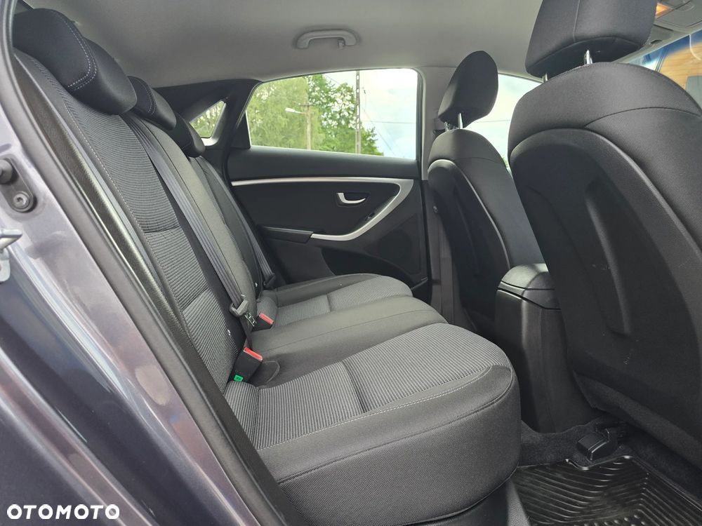 Hyundai i30 1.4 GO Plus - 18