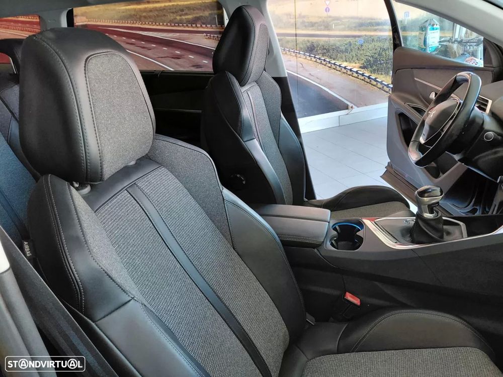 Peugeot 5008 PureTech 130 Stop & Start Active Pack - 18