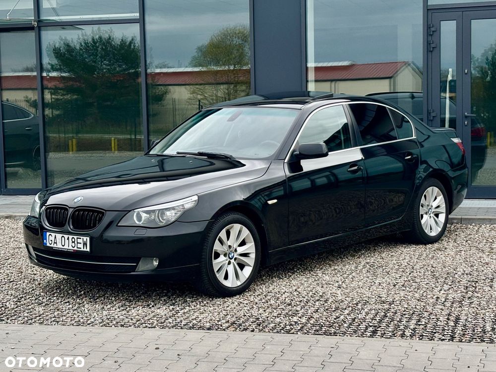BMW Seria 5 520d Edition Sport - 10