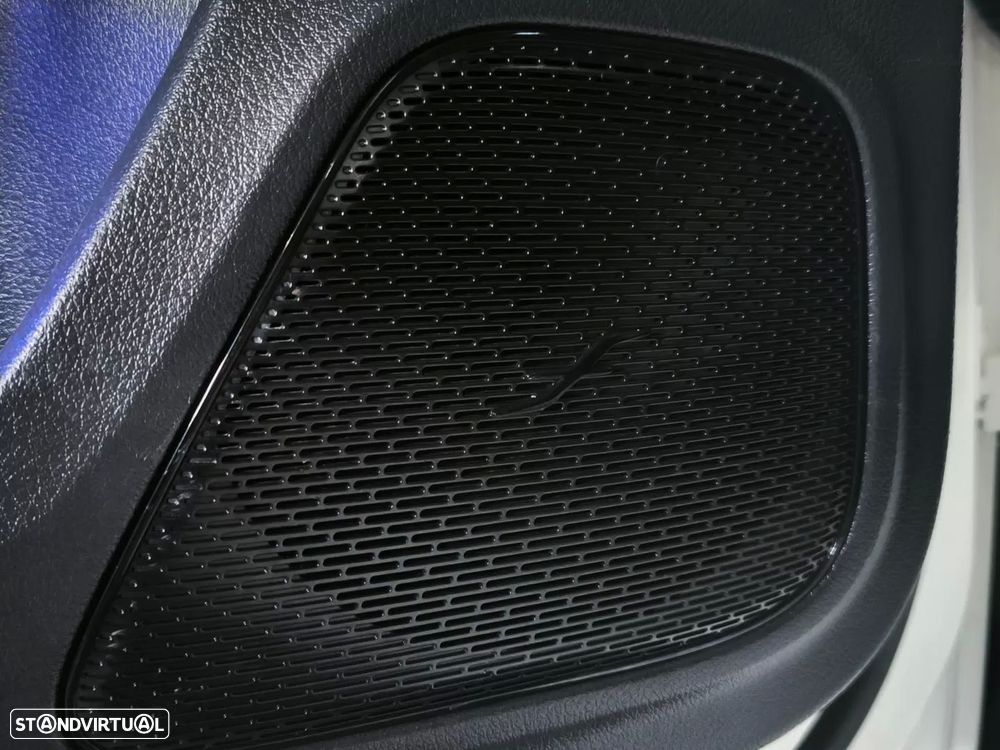 Mercedes-Benz A 200 AMG Line - 38