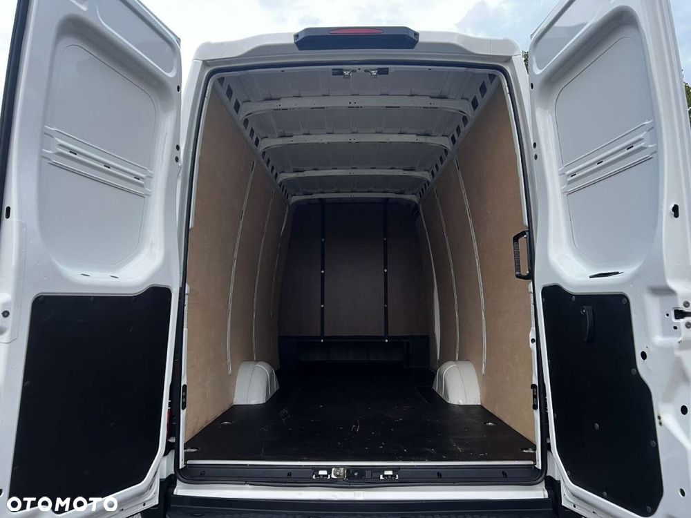 Iveco Daily Max 7 -osobowe - 28
