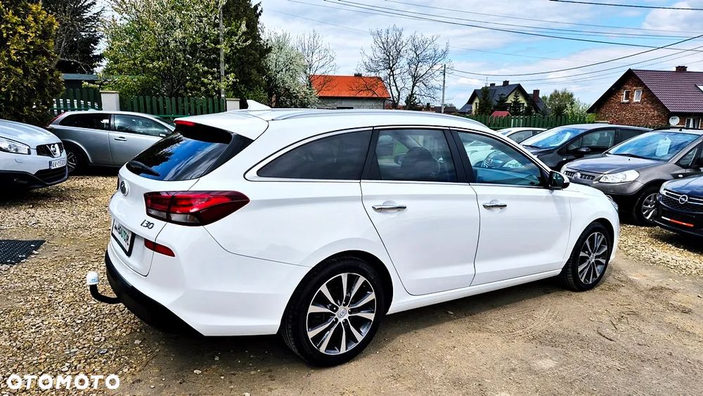 Hyundai i30 1.4 T-GDI Premiere Luxury - 13