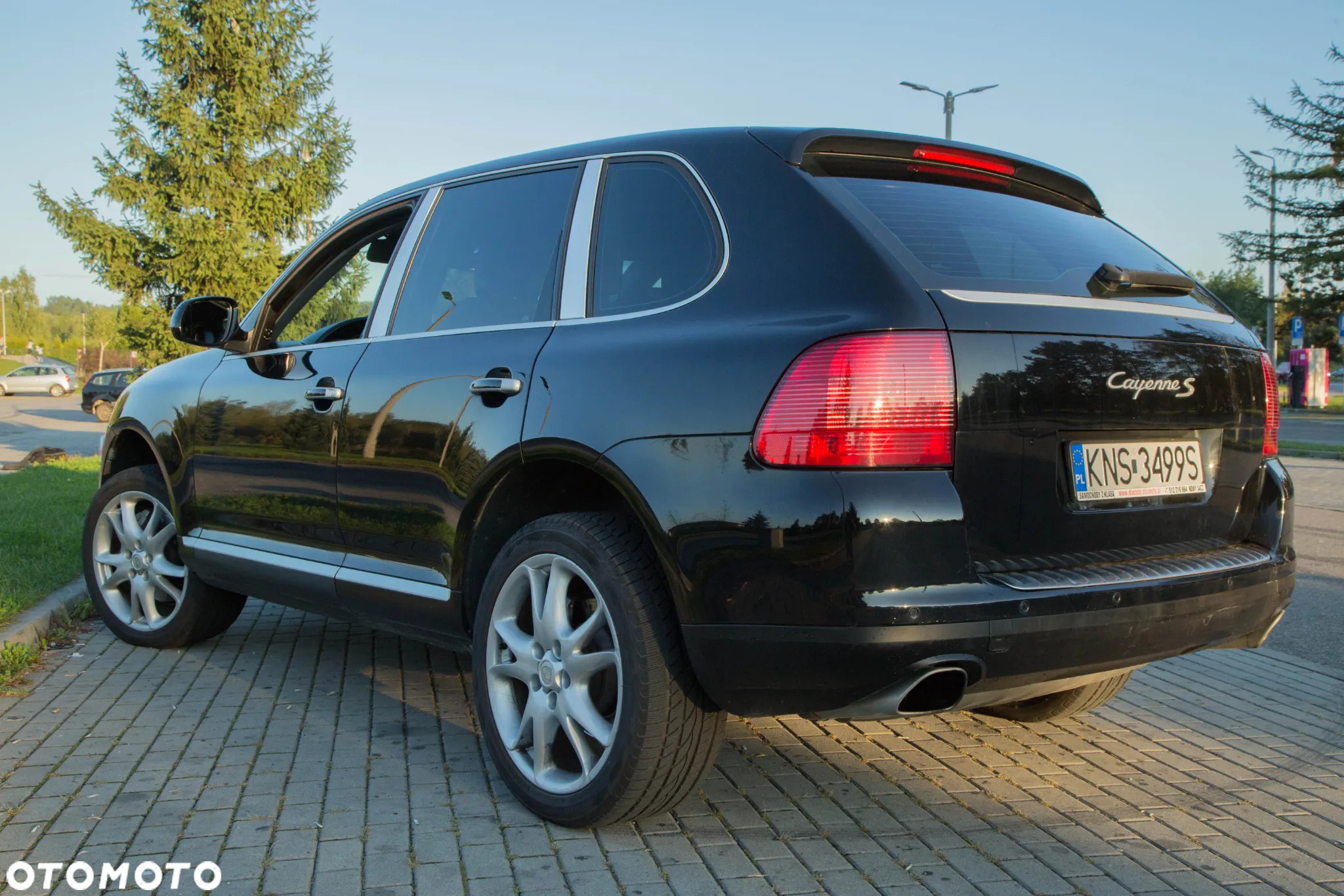 Porsche Cayenne - 2