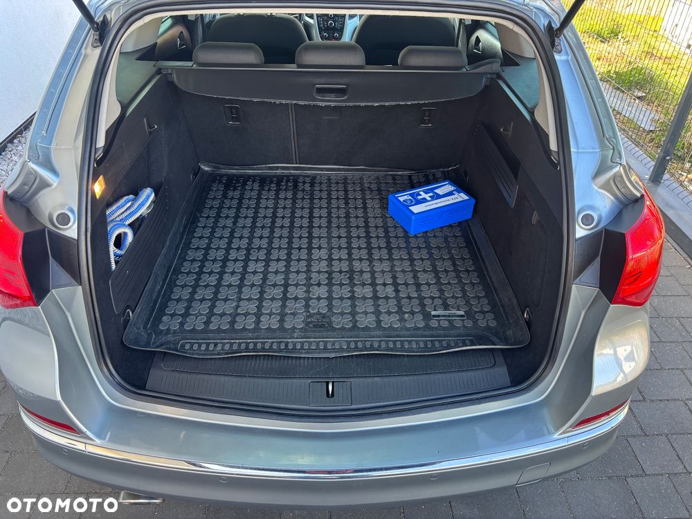 Opel Astra 2.0 CDTI DPF Active - 10