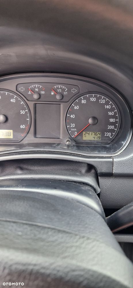 Volkswagen Polo - 8