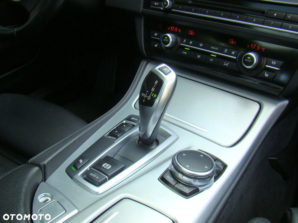 BMW Seria 5 520d - 37