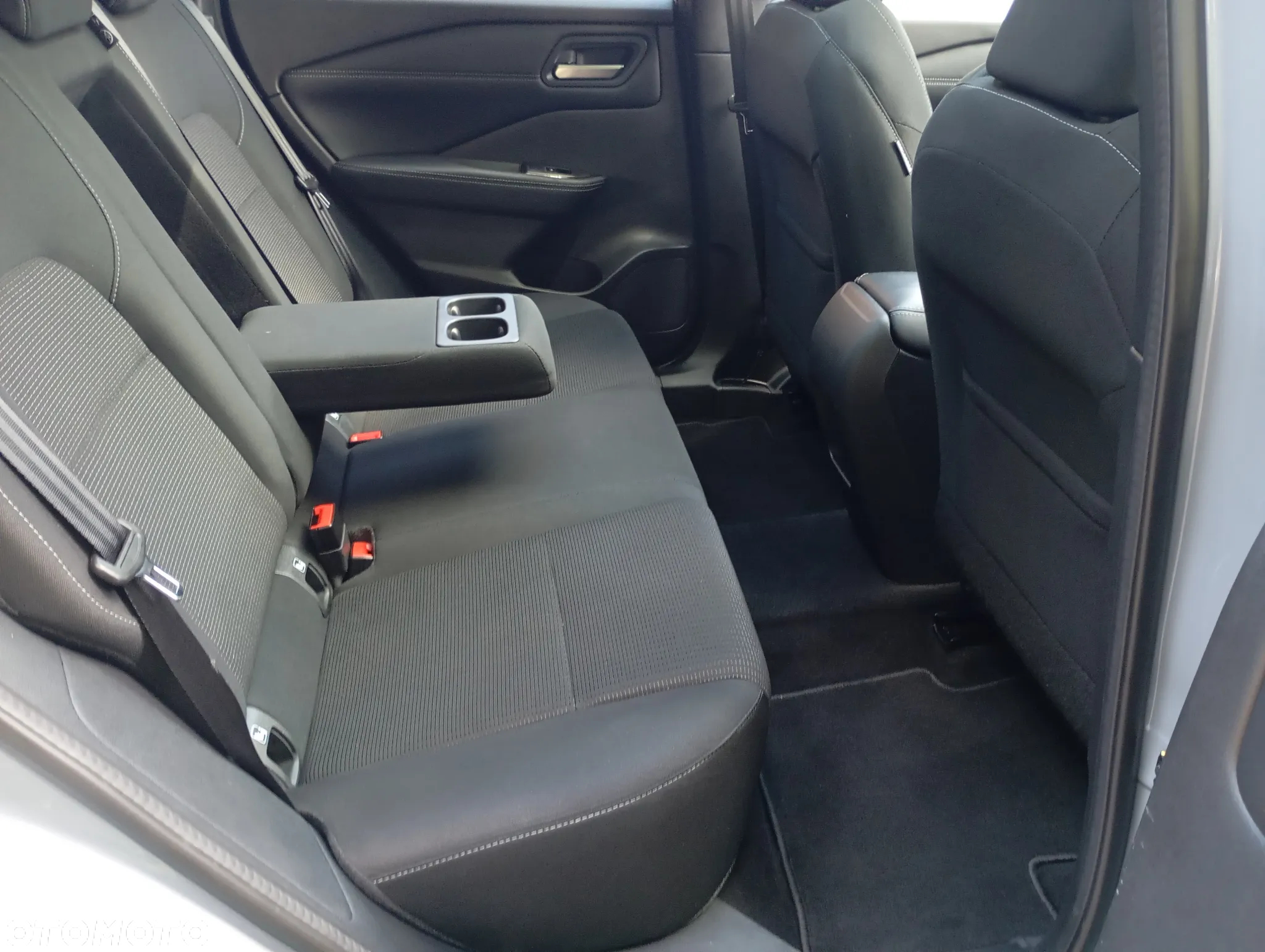 Nissan Qashqai 1.3 DIG-T MHEV N-Connecta - 11