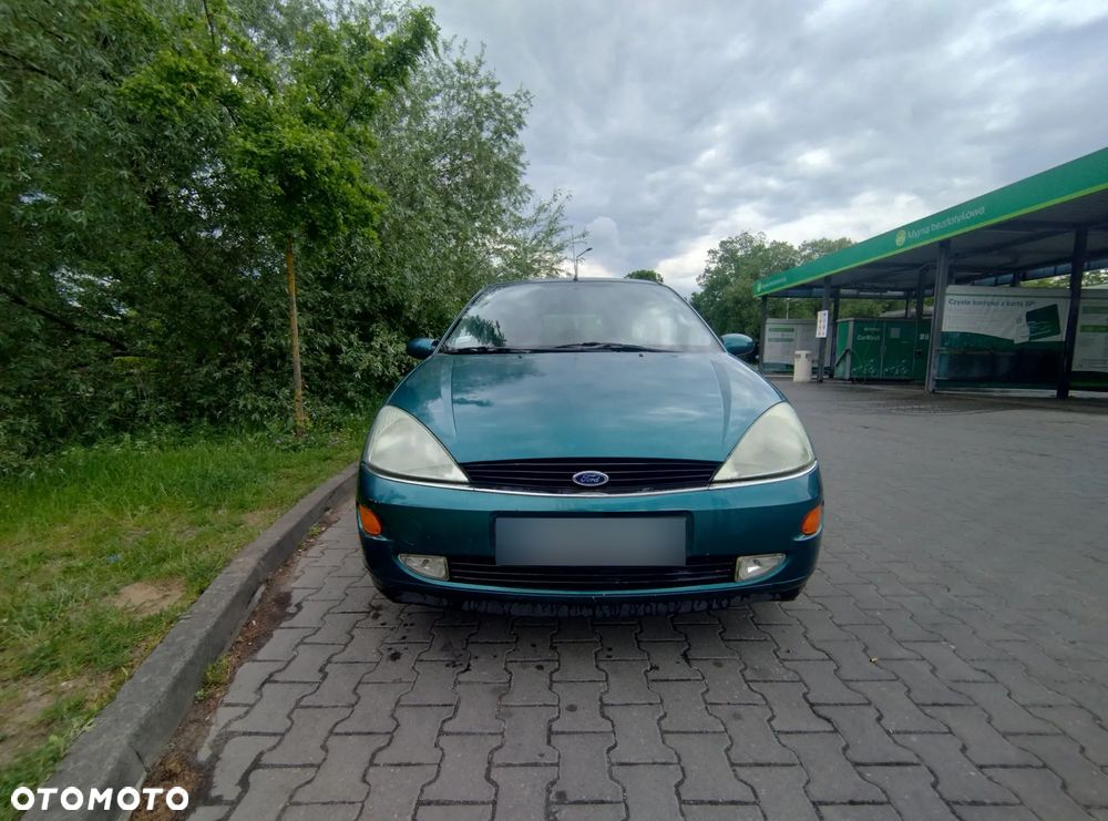 Ford Focus 1.6 Ghia - 2