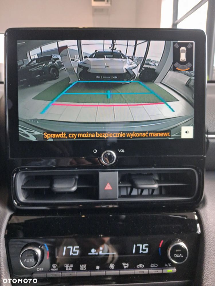 Toyota Yaris Cross - 16