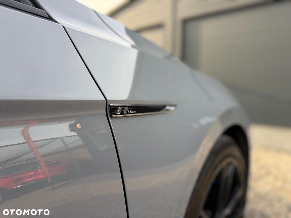 Volkswagen Passat 2.0 TDI SCR 4Motion DSG Elegance - 18