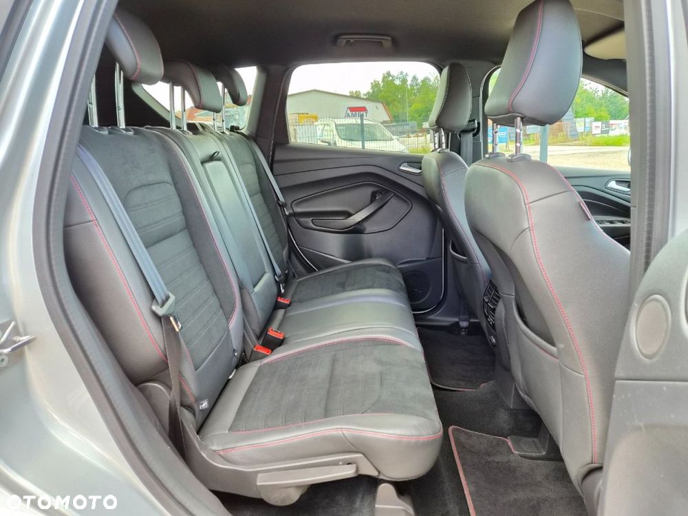 Ford Kuga 2.0 TDCi AWD ST-Line - 25