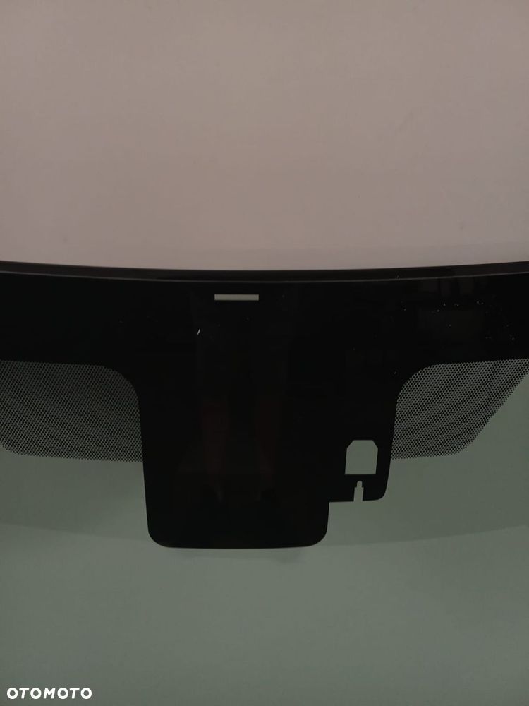 Szyba przednia TOYOTA YARIS 2020- 3 DRZWI - 4