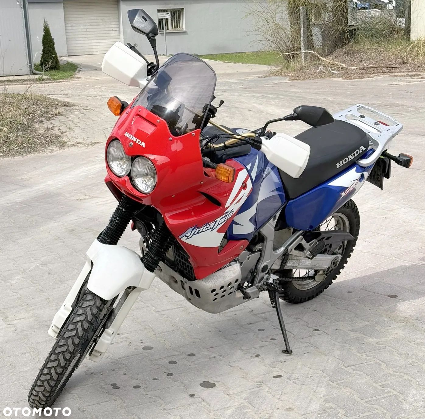 Honda XRV - 1