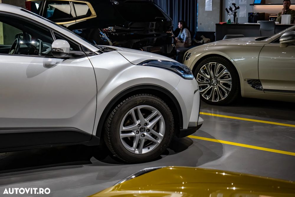 Toyota C-HR 1.8 HSD 122 CP 4x2 CVT Style - 8