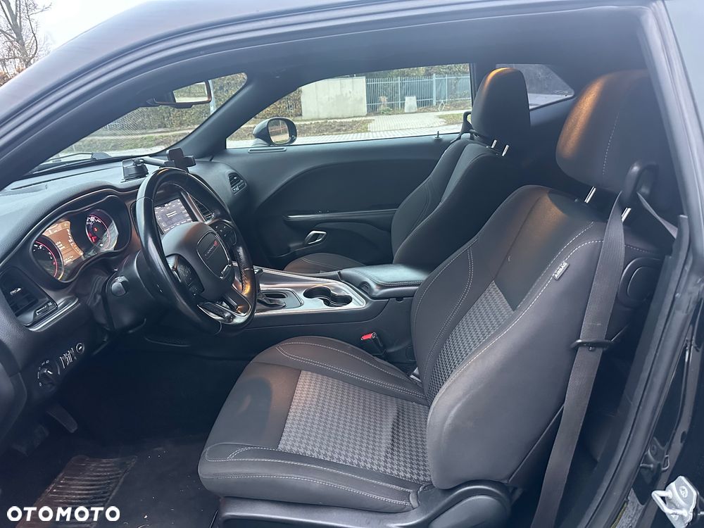 Dodge Challenger Automatik SXT Plus - 23