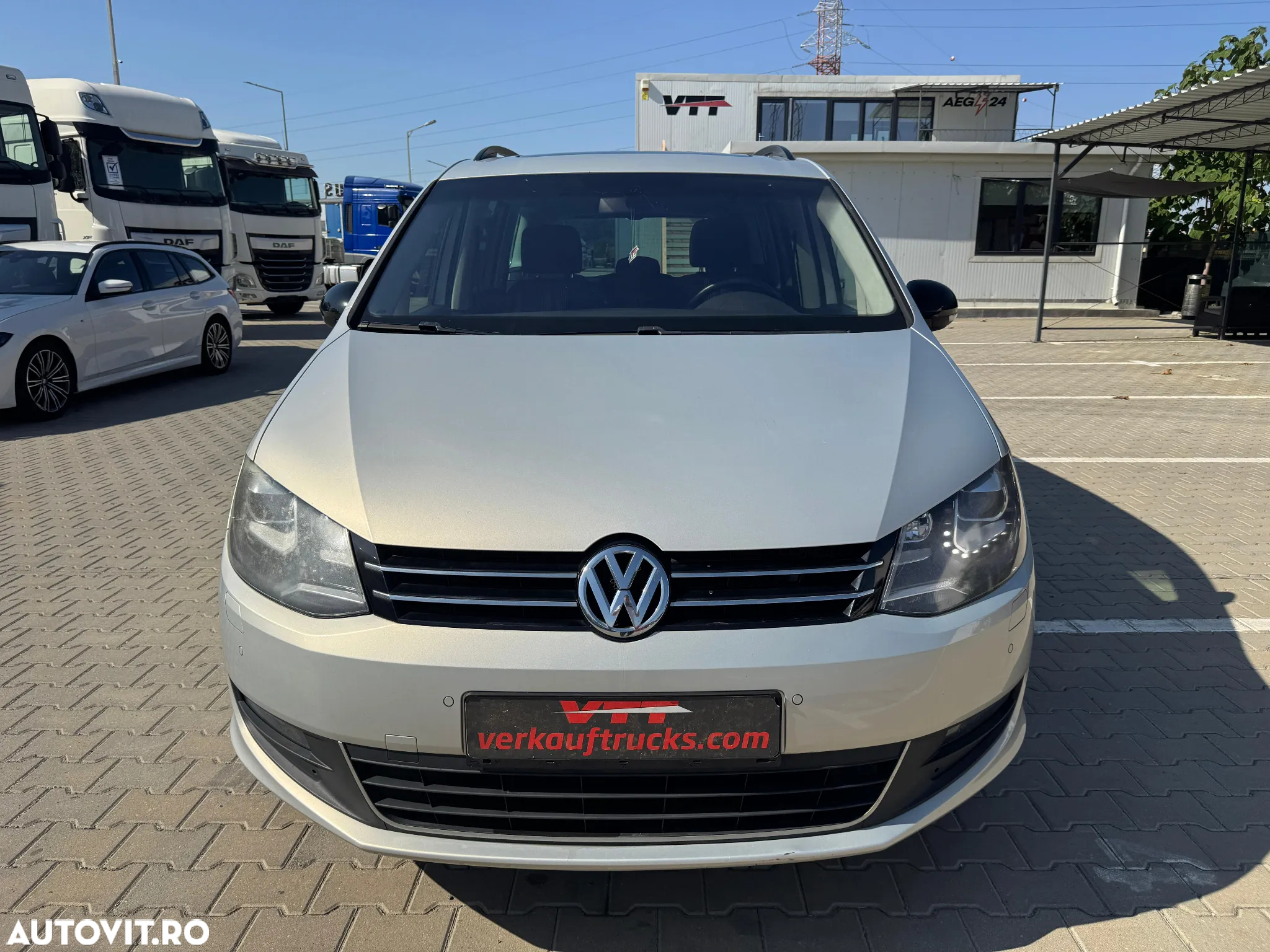 Volkswagen Sharan 2.0 TDI DSG BlueMotion Technology Highline - 2