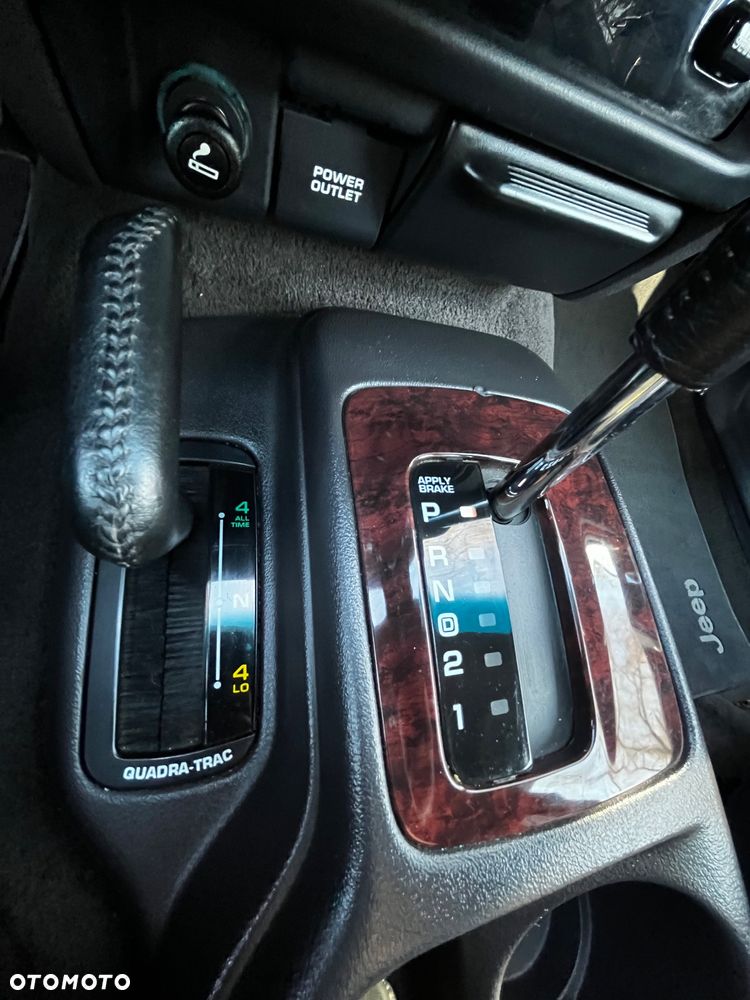 Jeep Grand Cherokee 5.9 Limited - 24