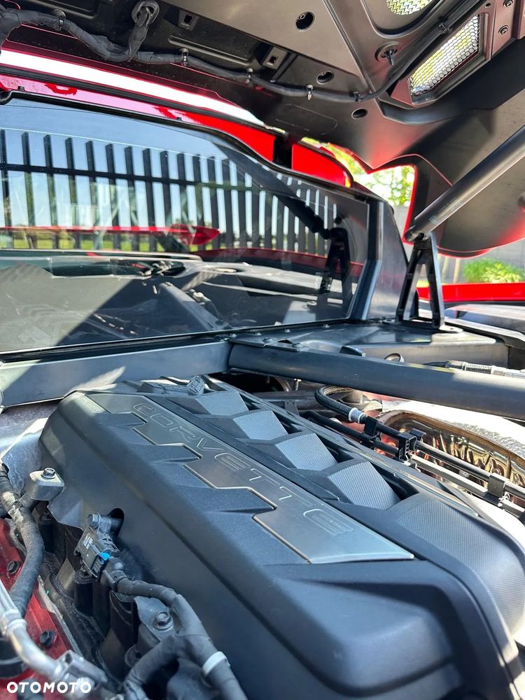 Chevrolet Corvette - 13