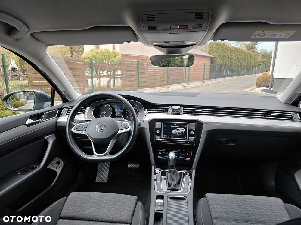 Volkswagen Passat Variant 2.0 TDI EVO Elegance DSG - 29