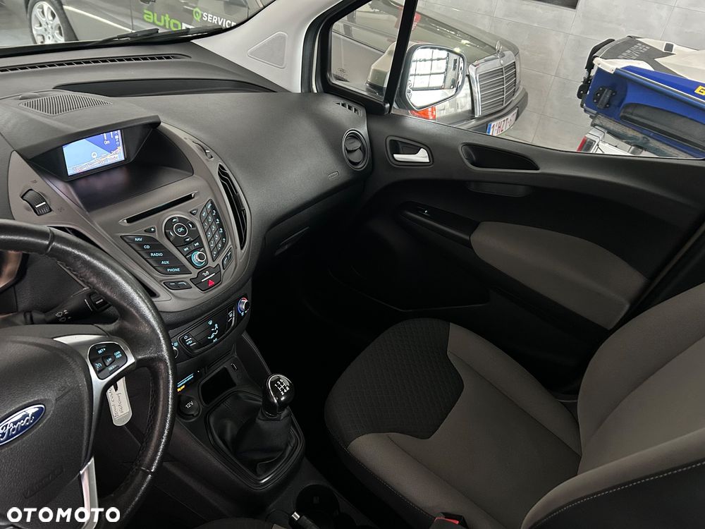Ford Tourneo Courier 1.0 EcoBoost S&S Ambiente - 13