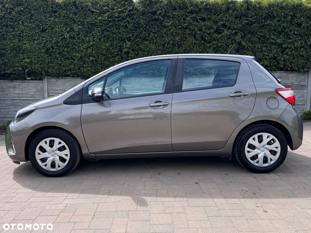 Toyota Yaris - 4