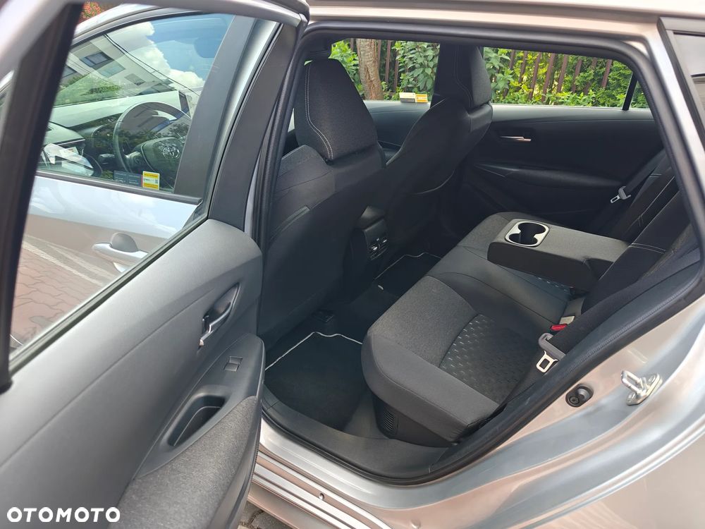 Toyota Corolla 1.8 Hybrid Comfort - 10